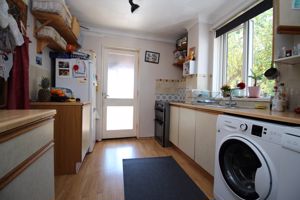 Kitchen- click for photo gallery